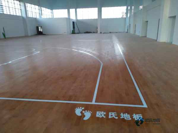 價格是多少錢？橡膠木籃球運動木地板