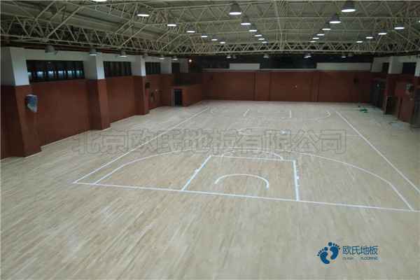 20厚體育運動地板怎么翻新