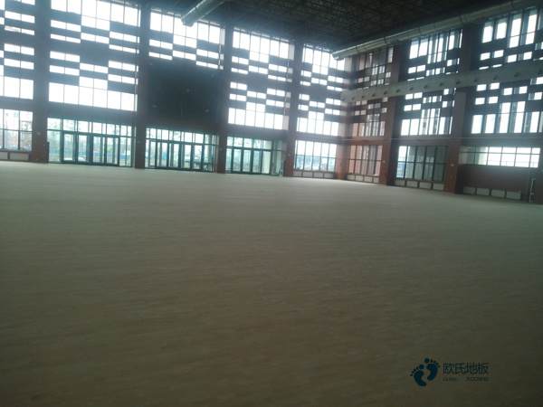 拼接板實(shí)木運(yùn)動(dòng)地板單層龍骨結(jié)構(gòu)